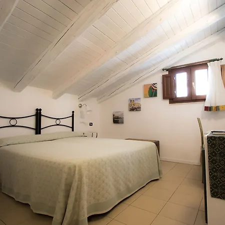 珀斯塔酒店 酒店