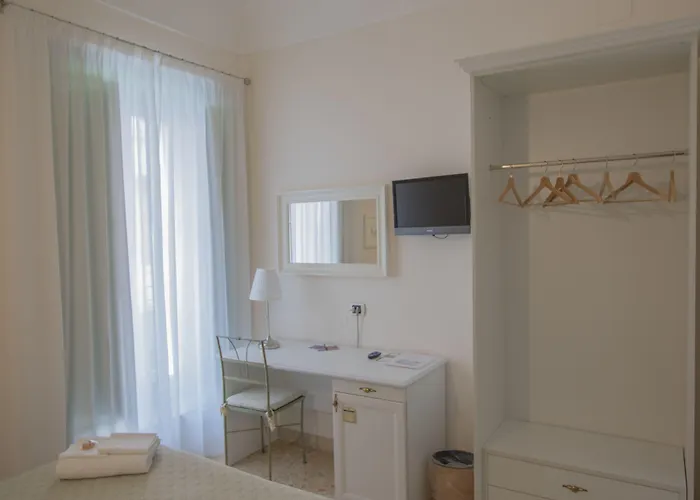 Posta Hotel Syracuse